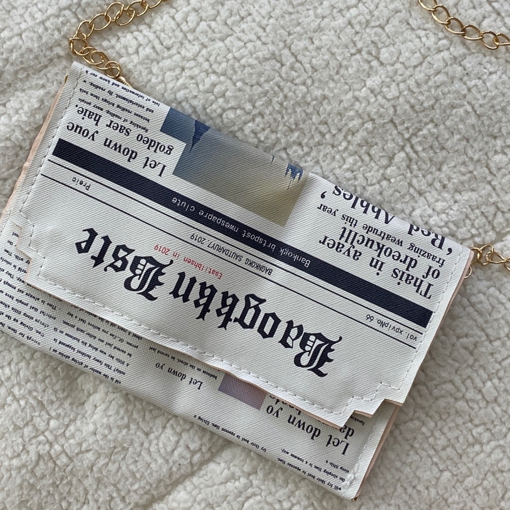 NEWSPAPER STYLE HANDBAG